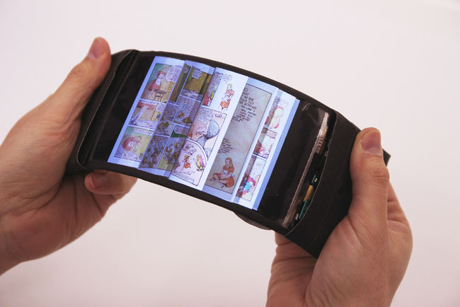 مدیاسافت - تلفن هوشمندی که همچون کتاب ورق می خورد