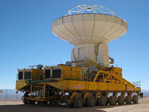 مدیاسافت - کامیون غول‌ پیکر یک رصدخانه را ببینید