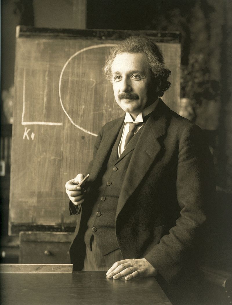 مدیاسافت - آلبرت اینشتین