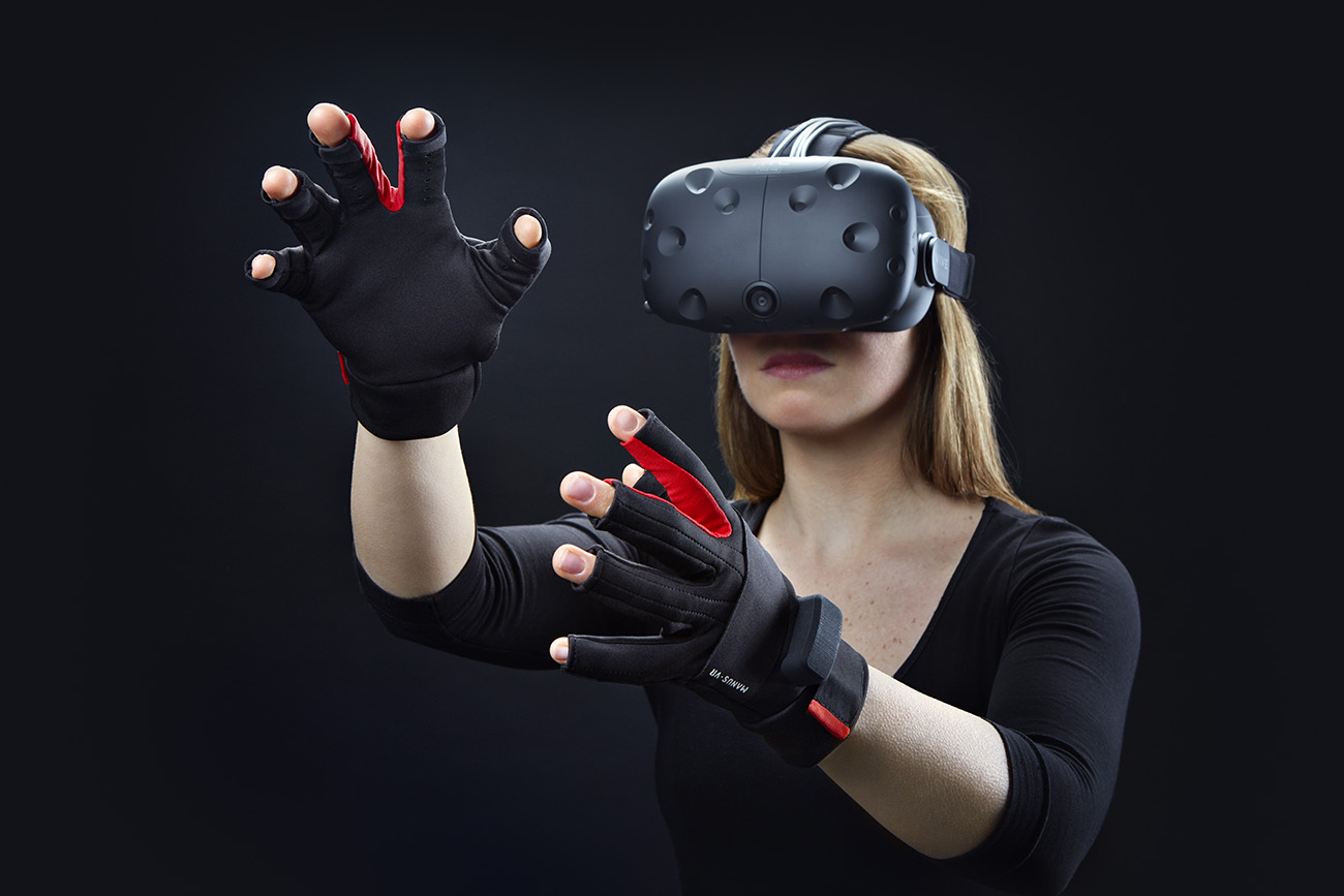 مدیاسافت - دستکش‌ های Manus VR