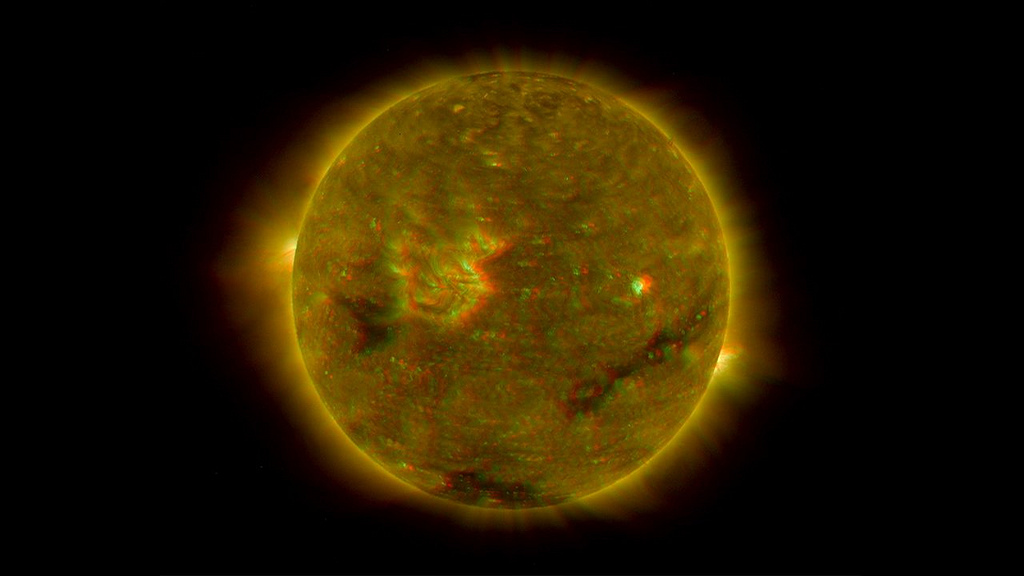 مدیاسافت - تصویر سه بعدی مافوق بنفش خورشید 