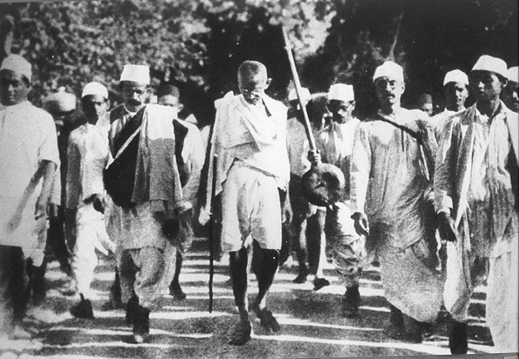 مدیاسافت - تظاهرات نمک گاندی